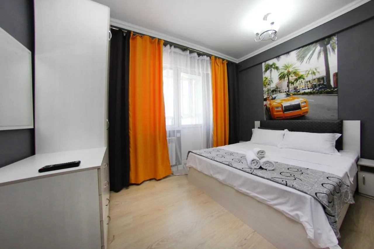 Квартира С Шикарным Видом С 12 Этажа Возле Озеро Сайран Apartment