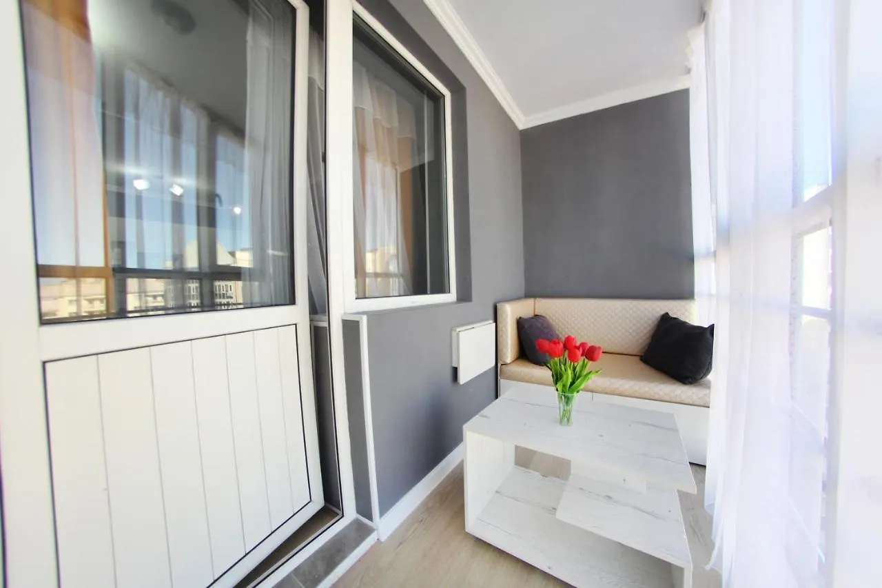 Квартира С Шикарным Видом С 12 Этажа Возле Озеро Сайран Apartment
